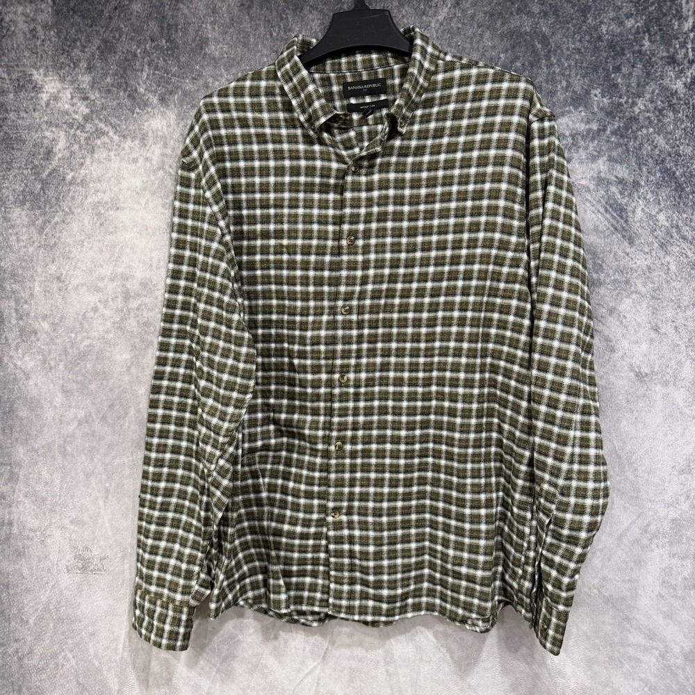 Banana Republic Men's Untucked Fit Check Plaid Long Sleeve Green White Shirt XL